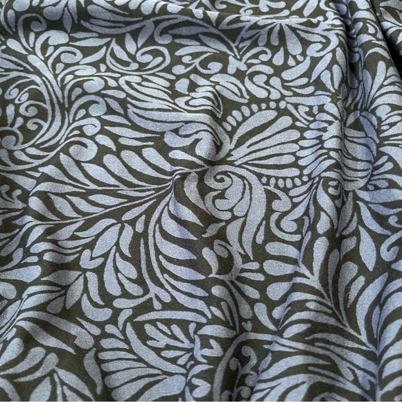 Daisy Fuentes | Purplish Blue | Paisley Patterned | Top - Picture 3 of 4